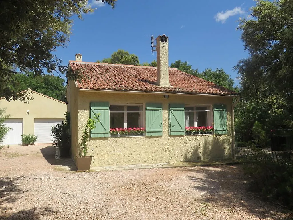 Modern Villa In Gar Oult With Private Pool 0*, La Roquebrussanne France